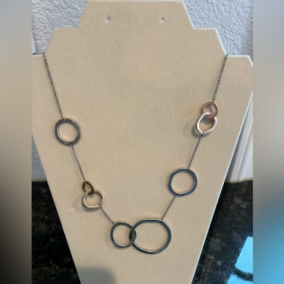 Jewelry - 3 tone hammered metal adjustable length necklace. Silver, gold and copper tones